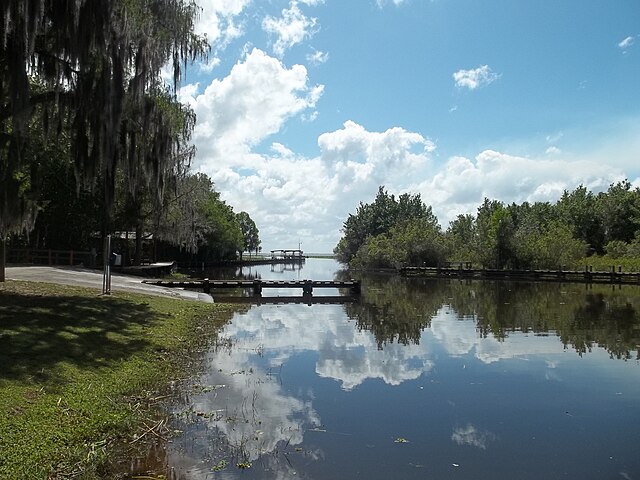 FL_Lorida_Lake_Istokpoga_boat_access02